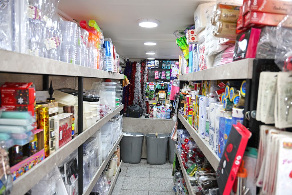 فروشگاه مواد شوینده و بهداشتی در تهران